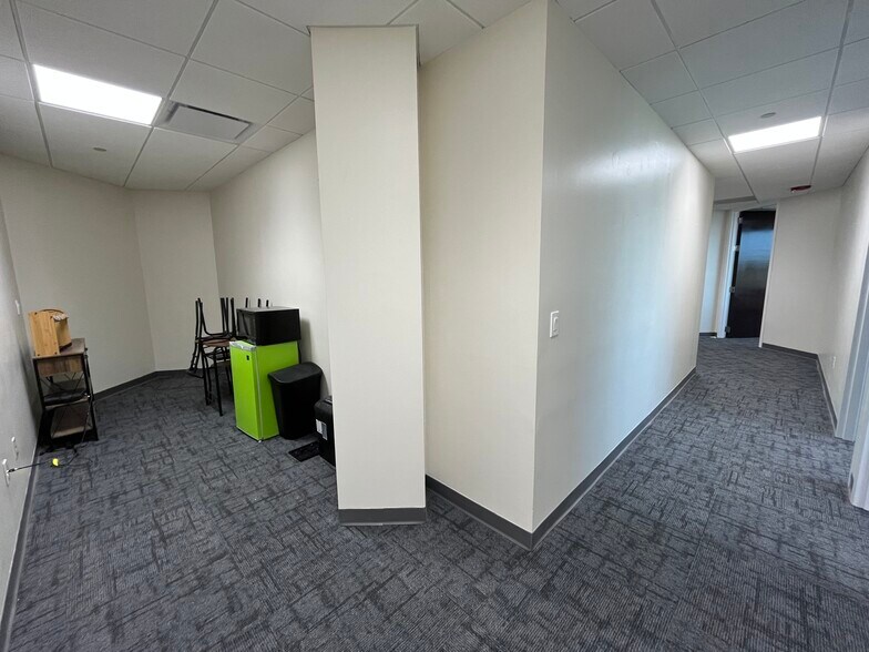 More Photos Of 13099 S Cleveland Ave, Fort Myers Office For Lease