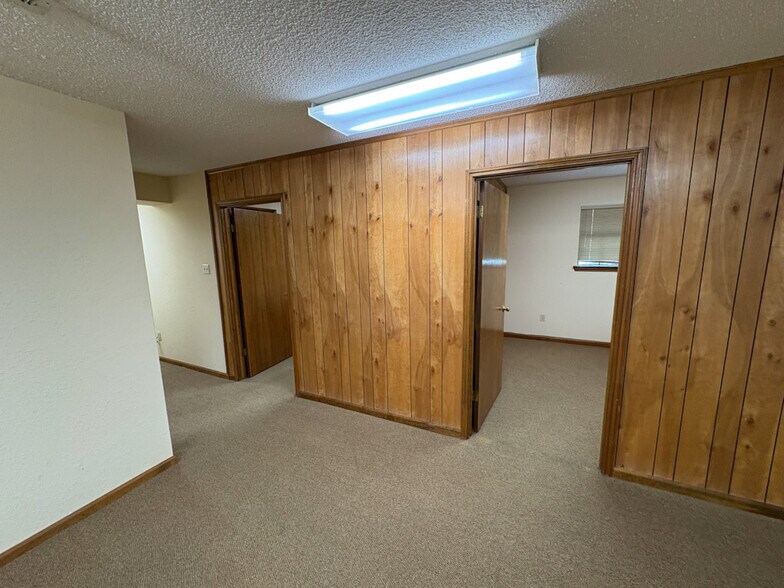 More Photos Of 12192 Tx-62, Orange Office Residential For Sale