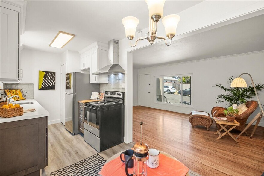 More Photos Of 2231 E 28th St, Oakland Apartments For Sale