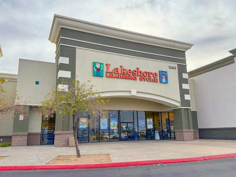 More Photos Of 1205-1281 W Warm Springs Rd, Henderson Unknown For Lease