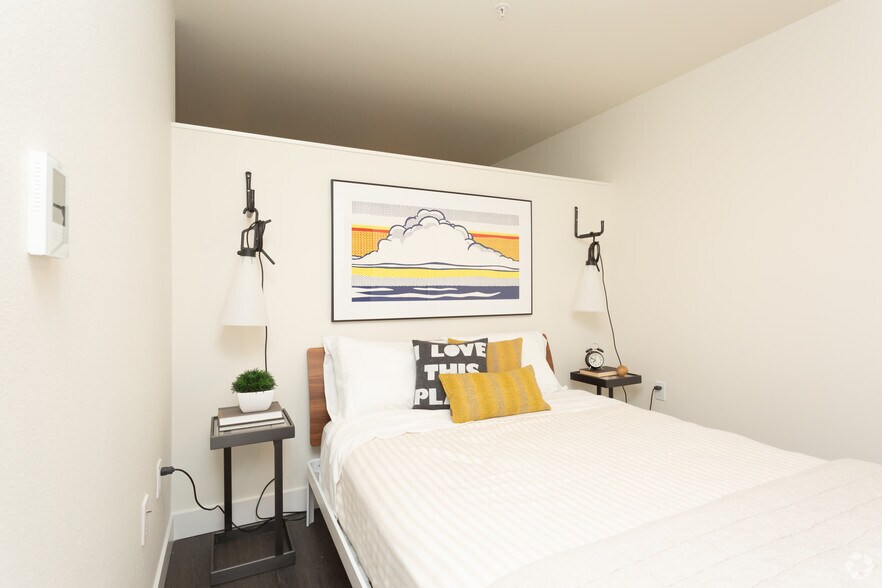 More Photos Of 718 Rainier Ave S, Seattle Apartments For Lease