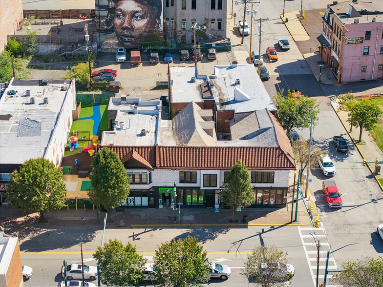 More Photos Of 200-208 E Eighth Ave, Munhall Freestanding For Sale