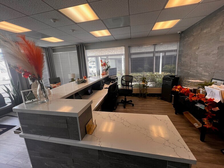 More Photos Of 829-835 W 9th St, San Pedro Medical For Sale