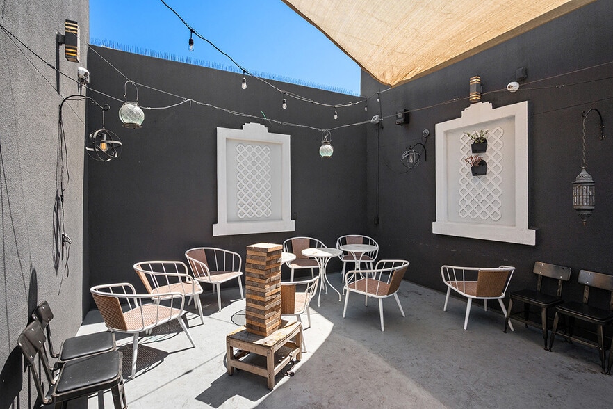 More Photos Of 4727 University Ave, San Diego Restaurant For Sale