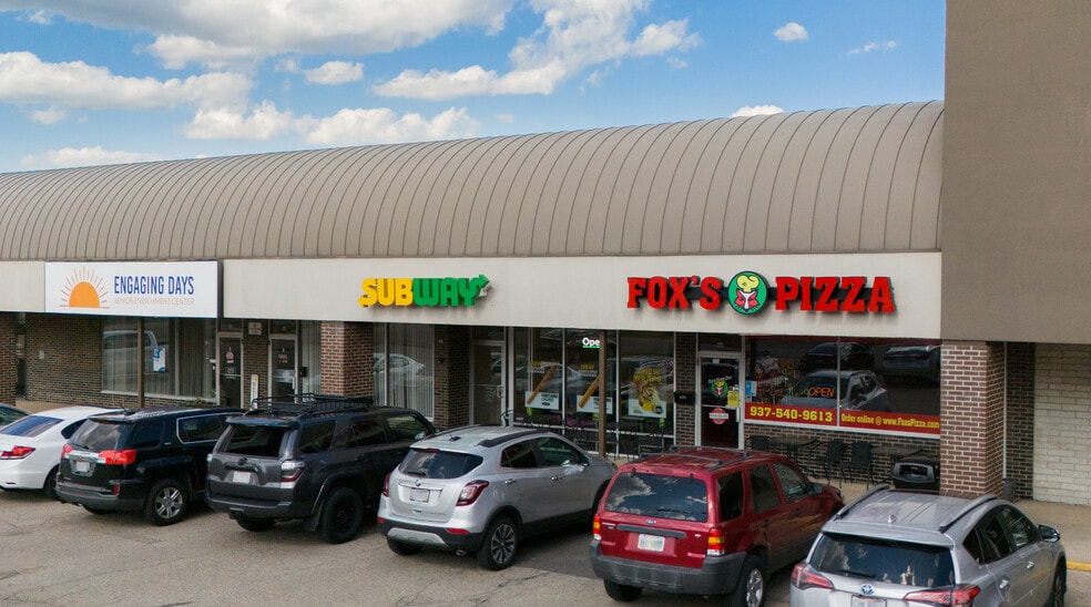 More Photos Of 602-606 Taywood Rd, Englewood Unknown For Lease