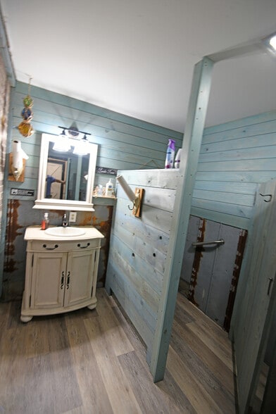 More Photos Of 809 E Greenwood St, Abbeville Restaurant For Sale