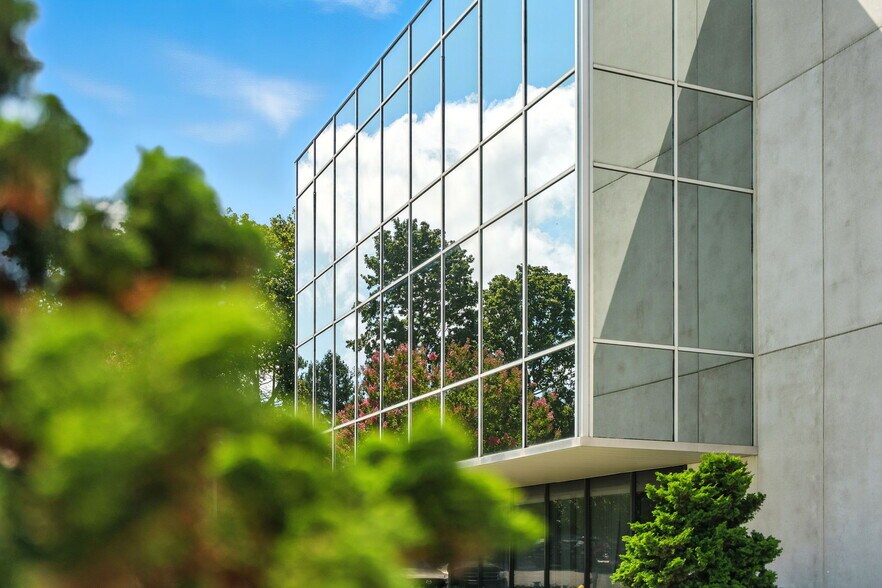 More Photos Of 700 Veterans Memorial Hwy, Hauppauge Unknown For Lease