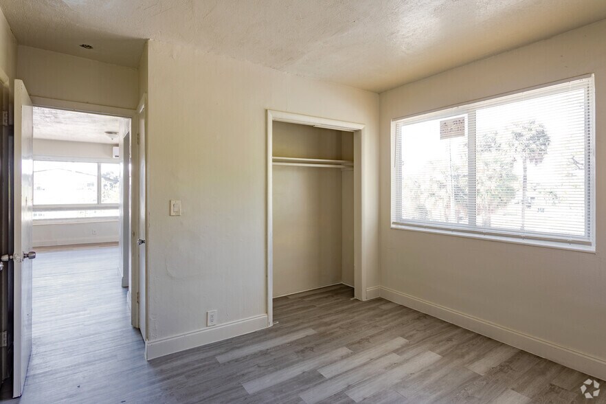 More Photos Of 2781 SW 2nd St, Fort Lauderdale Apartments For Sale