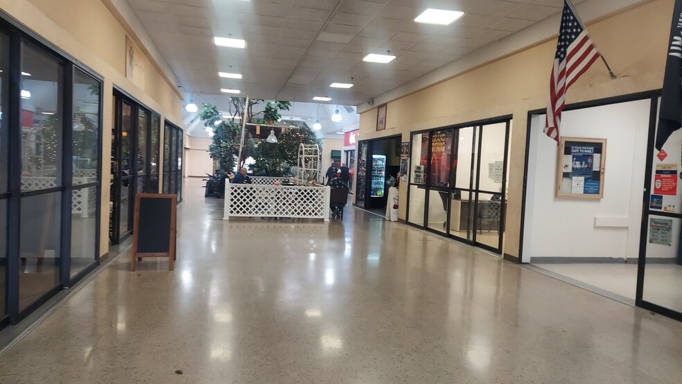 More Photos Of 730 Jamaica Blvd, Toms River Freestanding For Lease