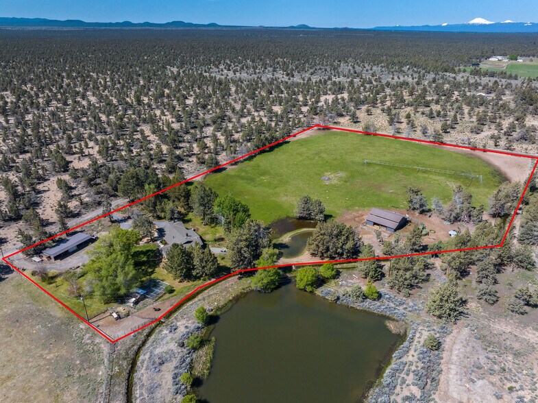 More Photos Of 61212 Obernolte Rd, Bend Specialty For Sale