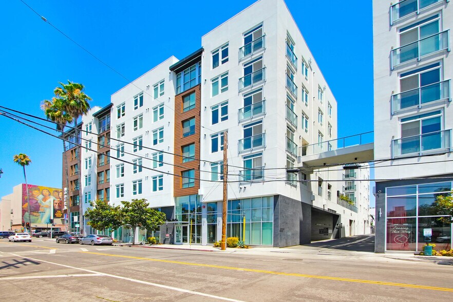 More Photos Of 1600 N Highland Ave, Los Angeles Apartments For Lease