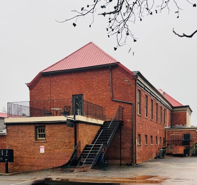 Primary Photo Of 11 School St, Watkinsville Office For Lease