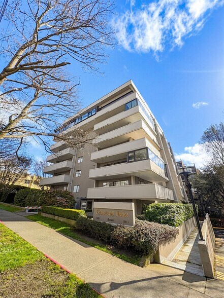 Primary Photo Of 821 Burdett Ave, Victoria Apartments For Sale