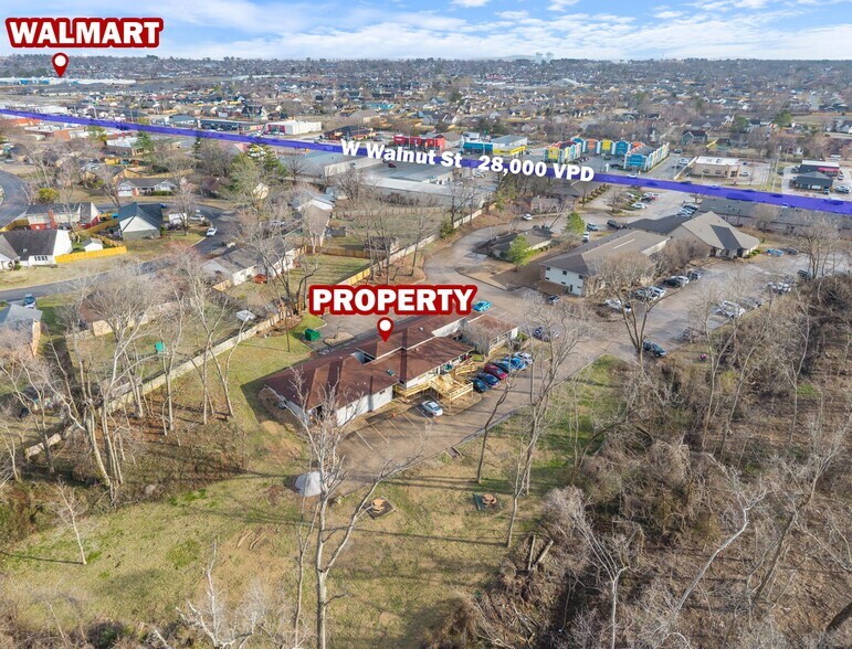 More Photos Of 6 Halsted Cir, Rogers Office For Lease