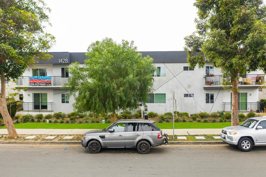 More Photos Of 1428 12th St, Santa Monica Apartments For Sale