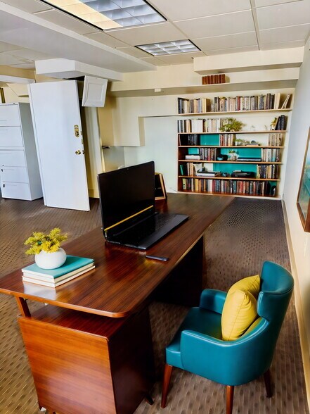 More Photos Of 1 E Chase St, Baltimore Apartments For Sale