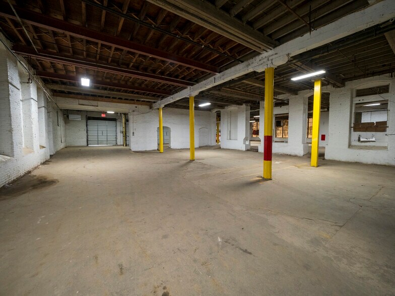 More Photos Of 1125-1151 N Front St, Catasauqua Warehouse For Sale