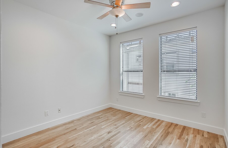 More Photos Of 4950 Cedar Springs Rd, Dallas Apartments For Sale