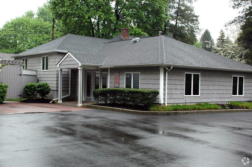 More Photos Of 4499 Route 27, Kingston Medical For Lease