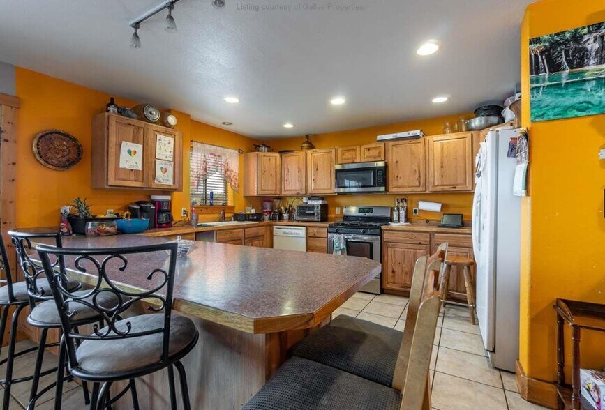 More Photos Of 250 Pagosa St, Pagosa Springs Research And Development For Sale