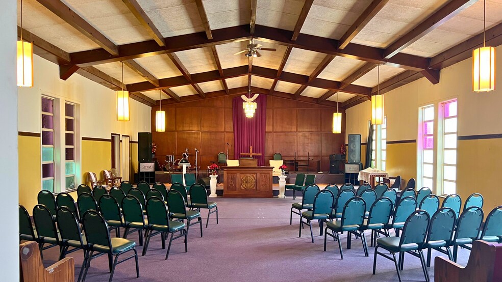 More Photos Of 7135 Ashburn St, Houston Religious Facility For Sale
