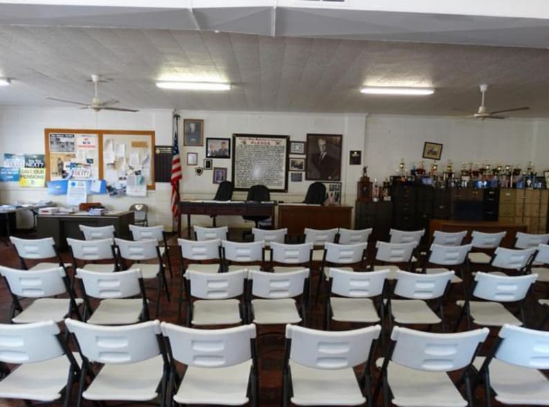 More Photos Of 320 S 3rd St, Boonville Office For Sale