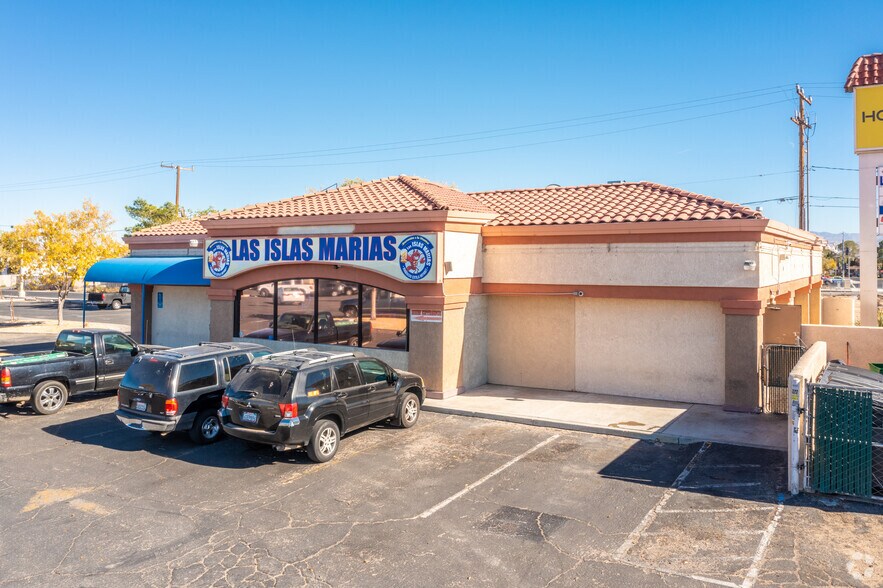 More Photos Of 14366 Atstar Dr, Victorville Restaurant For Sale