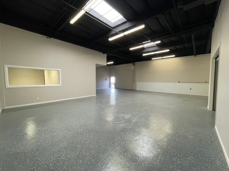 More Photos Of 194 Camino Oruga, Napa Warehouse For Sale