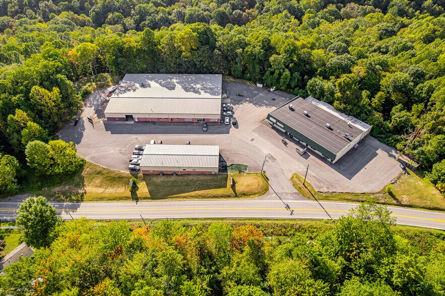 More Photos Of 951 Point Marion Rd, Morgantown Light Manufacturing For Sale