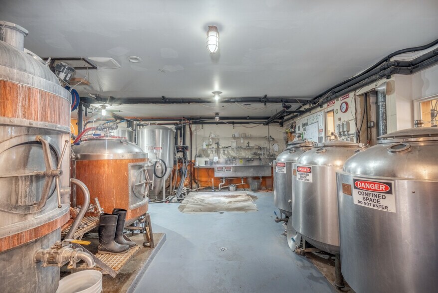 More Photos Of 100 N Pagosa Blvd, Pagosa Springs Freestanding For Sale