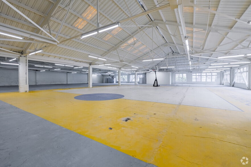 More Photos Of 1200-1232 Larkin St, San Francisco Warehouse For Sale