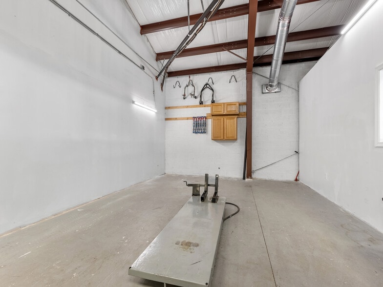 More Photos Of 2106 S US Highway 1, Vero Beach Freestanding For Sale