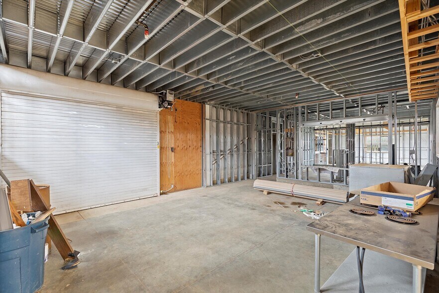More Photos Of 1025 NW Grove st, Newport Industrial For Sale
