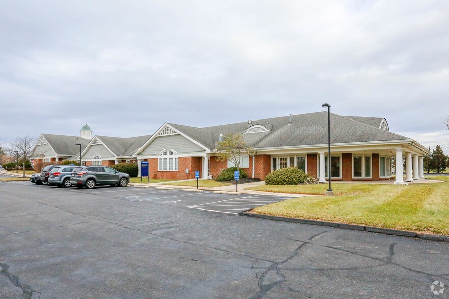 More Photos Of 608 Reading Rd, Mason Medical For Lease