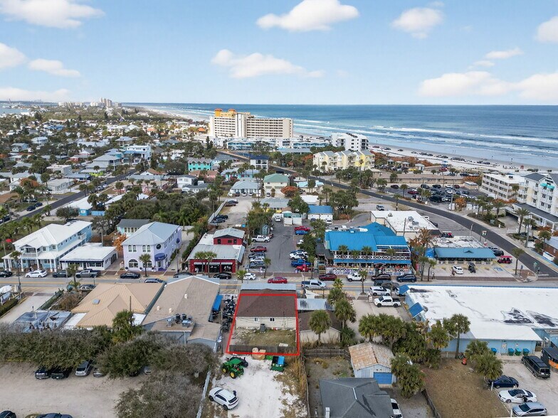 Primary Photo Of 411 Flagler Ave, New Smyrna Beach Freestanding For Lease