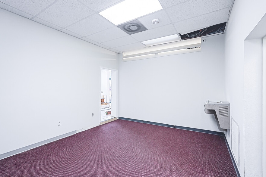 More Photos Of 524 9th St W, Bradenton Office For Lease