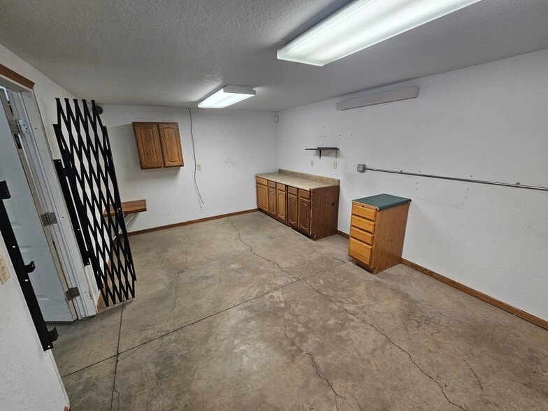 More Photos Of 3612 Galt Ct, Rapid City Warehouse For Lease