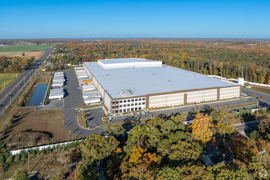 More Photos Of 200 S Pemberton Rd, Pemberton Township Distribution For Lease