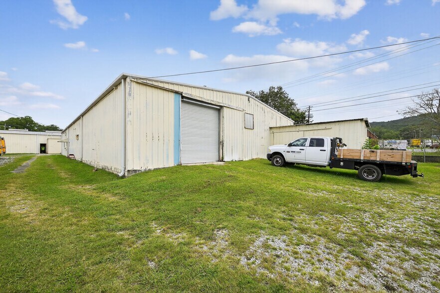 More Photos Of 512 S Wilmer Ave, Anniston Warehouse For Sale