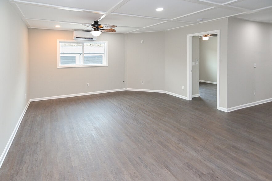 More Photos Of 9582 Heart of Dixie hwy, Arab Self Storage For Sale