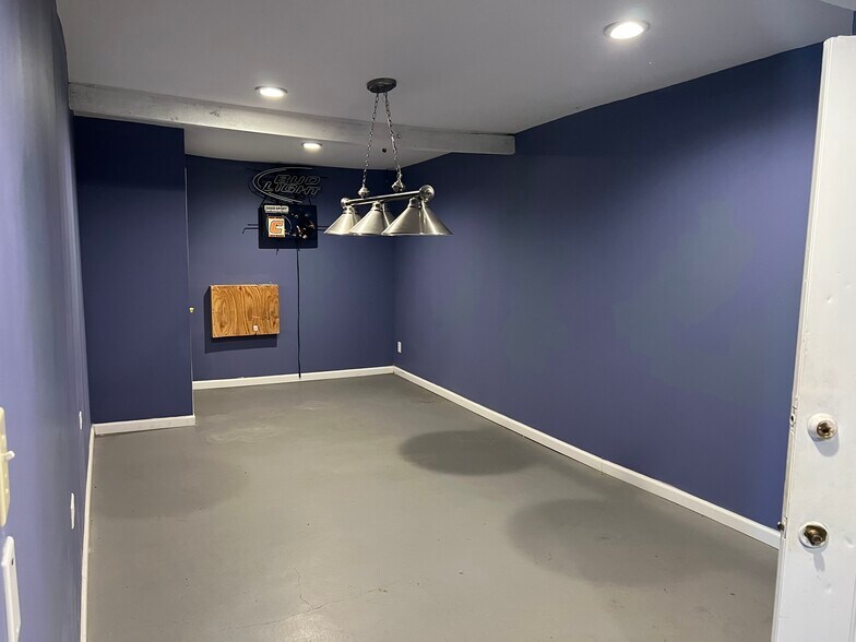 More Photos Of 2716 Dodson Ave, Chattanooga General Retail For Sale