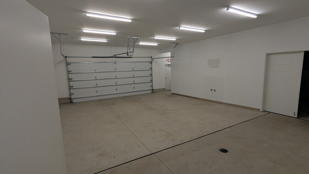 More Photos Of 22100 Mastick Rd, Fairview Park Office For Sale