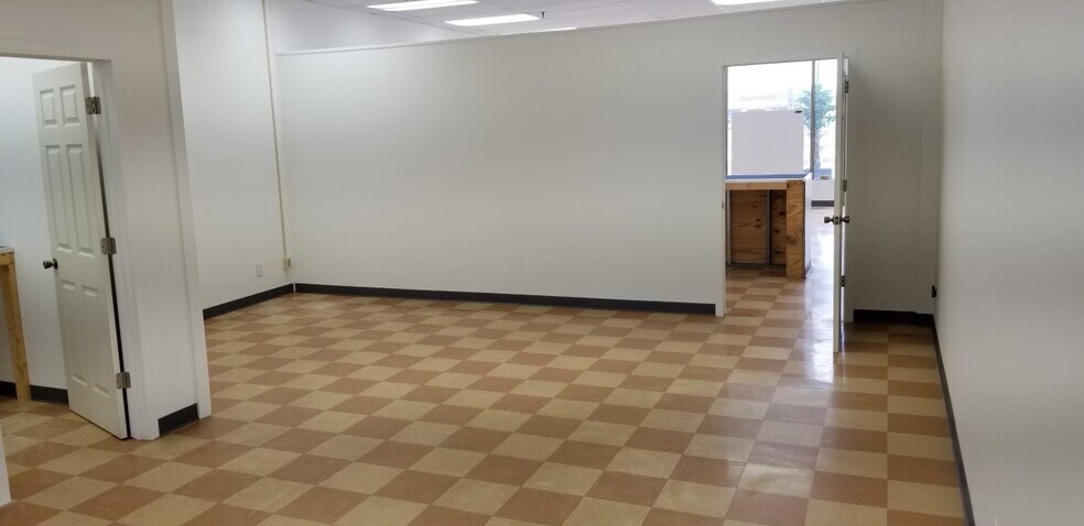 More Photos Of 1-99 Smithfield Blvd, Plattsburgh Unknown For Lease