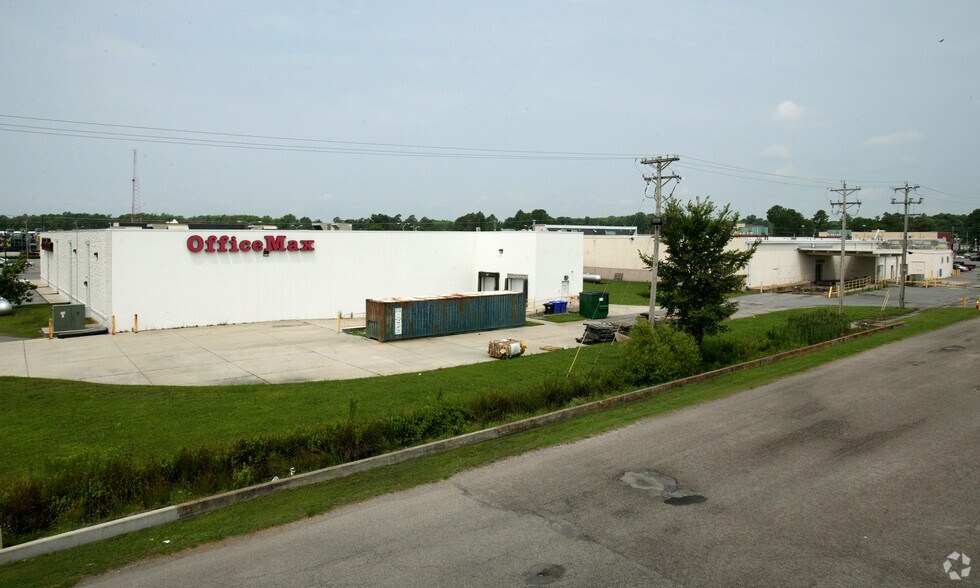 More Photos Of 830-834 Halstead Blvd, Elizabeth City Unknown For Lease