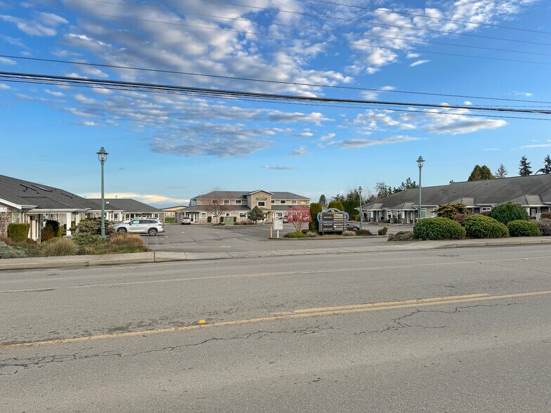 More Photos Of 534 N 5th Ave, Sequim Medical For Sale
