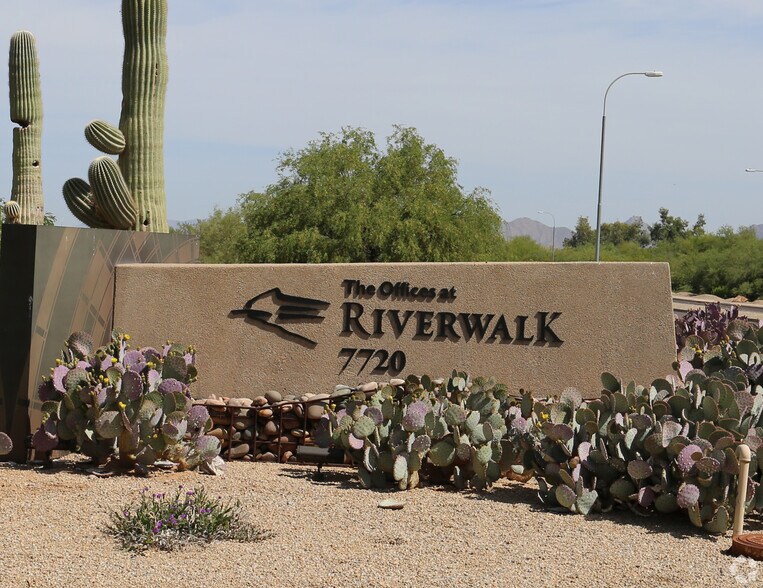 More Photos Of 7720 N Dobson Rd, Scottsdale Office For Lease