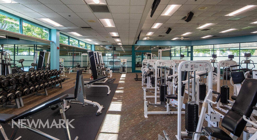 More Photos Of 2241 Harvard St, Sacramento Unknown For Lease