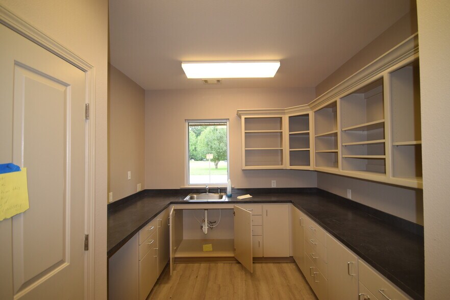 More Photos Of 3001 Twin Rivers Dr, Arkadelphia Medical For Lease