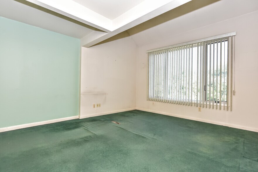 More Photos Of 276 State Rt.94, Vernon Medical For Sale