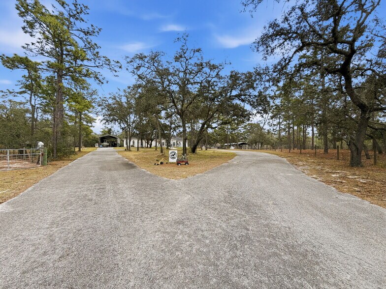 More Photos Of 12124 Squeeze Ave, Brooksville Land For Sale
